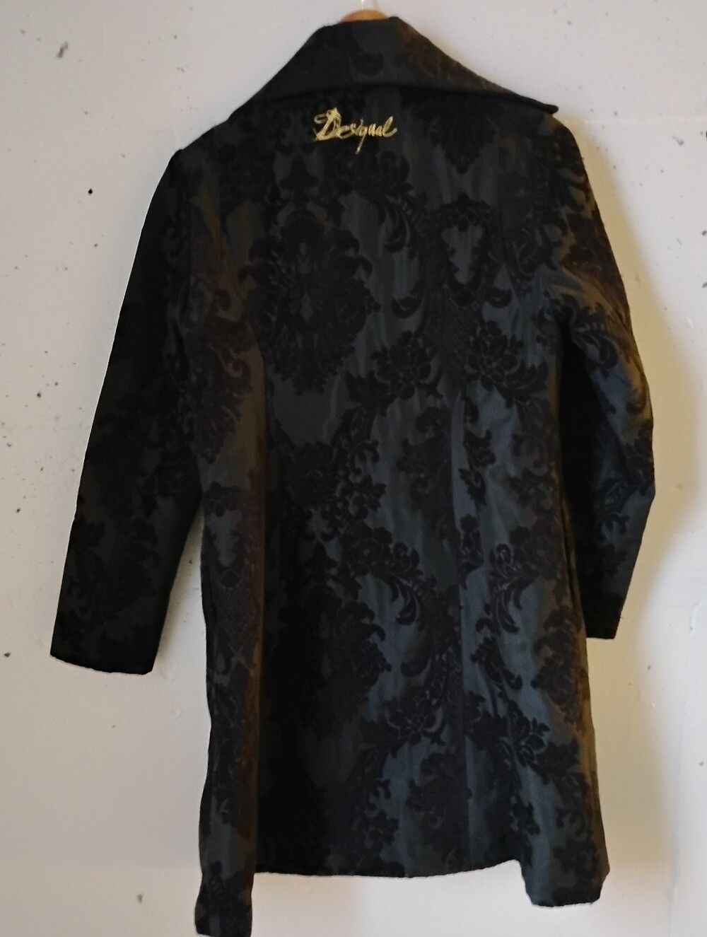 Desigual Women’s Black Floral Long Coat Size 42 L – Fitted Button Front Jacket